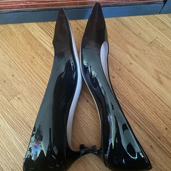 MIU Miu Patent Leather Classic Heels 37 - Picture 6 of 10